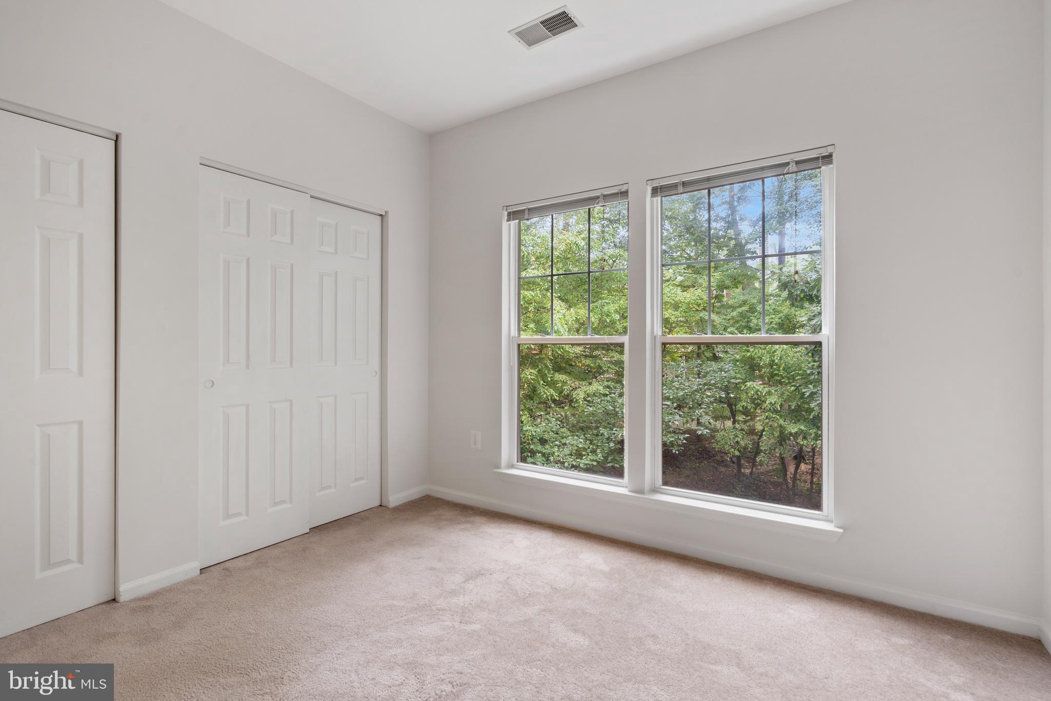 1509 North Point Drive, Unit 103 Reston, VA 20194 - Photo 22 of 33 2nd bedroom