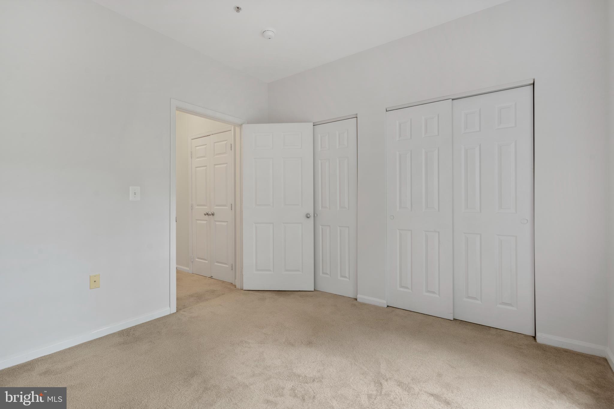 1509 North Point Drive, Unit 103 Reston, VA 20194 - Photo 23 of 33 2nd bedroom