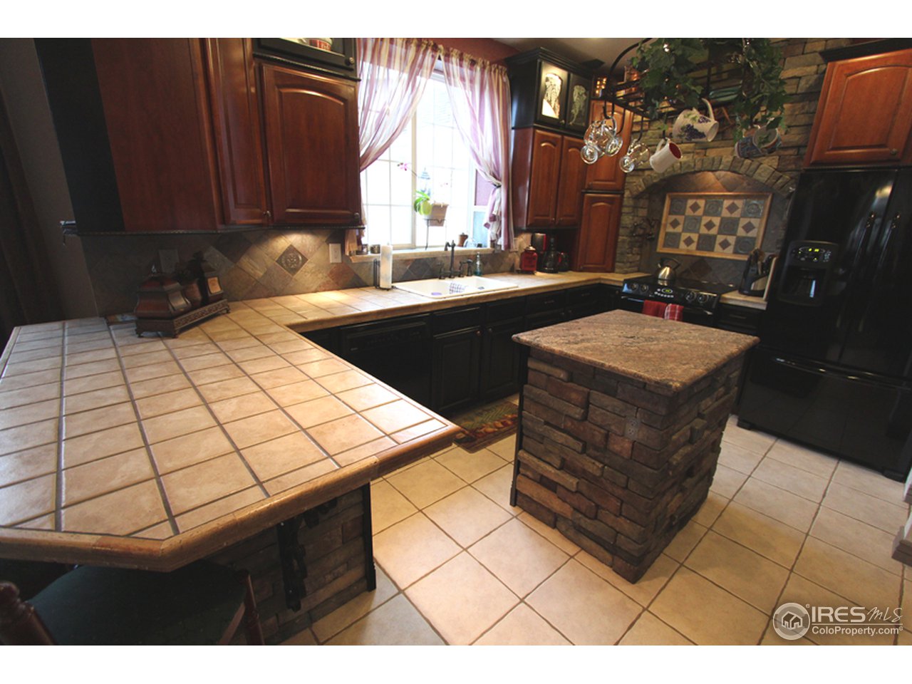 1485 Hawkridge Road Eaton, CO 80615 - Photo 8 of 25 Kitchen