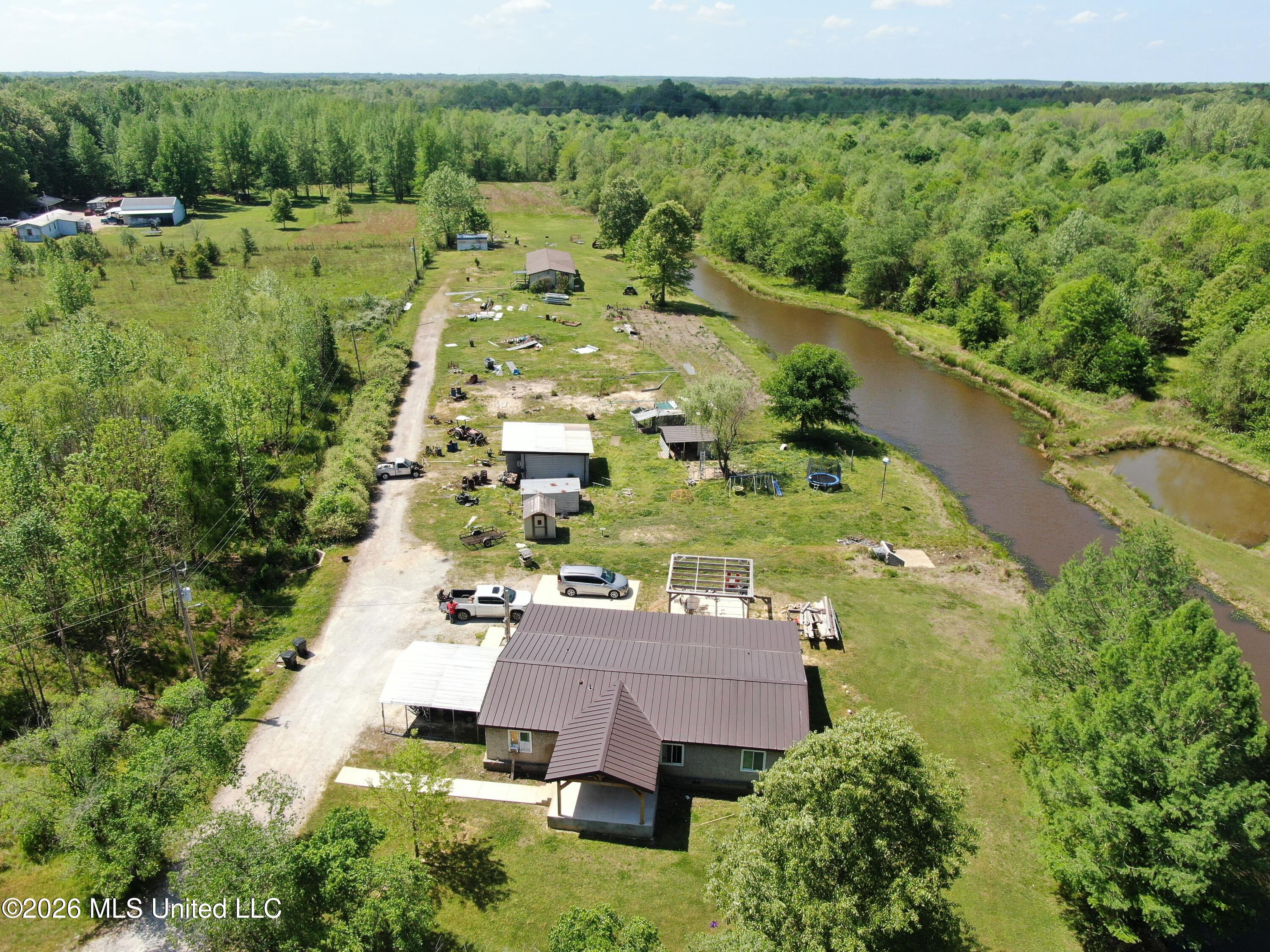 951 South Mt Zion Road Byhalia, MS 38611 - Photo 3 of 51 DJI_0960