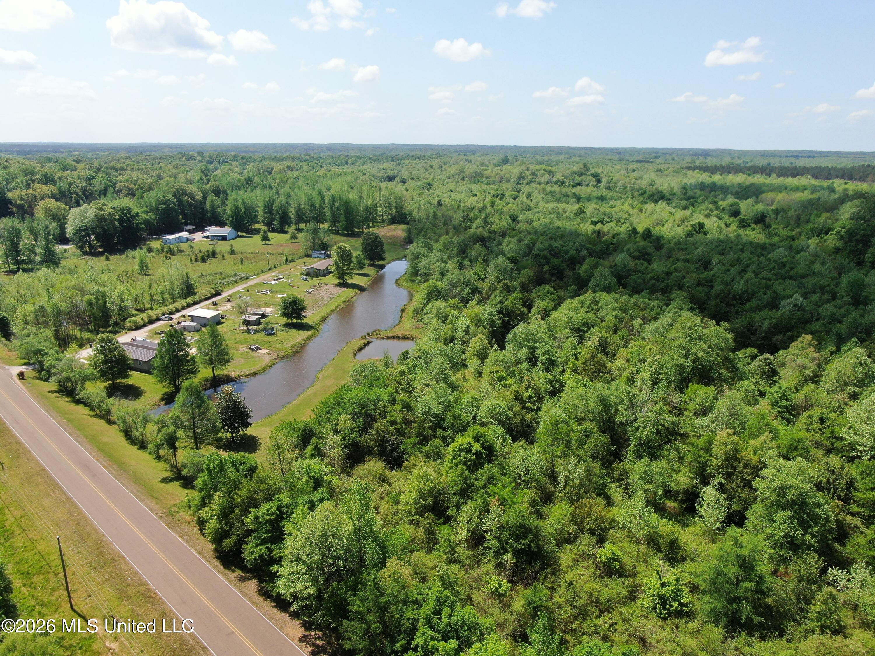 951 South Mt Zion Road Byhalia, MS 38611 - Photo 5 of 51 DJI_0963