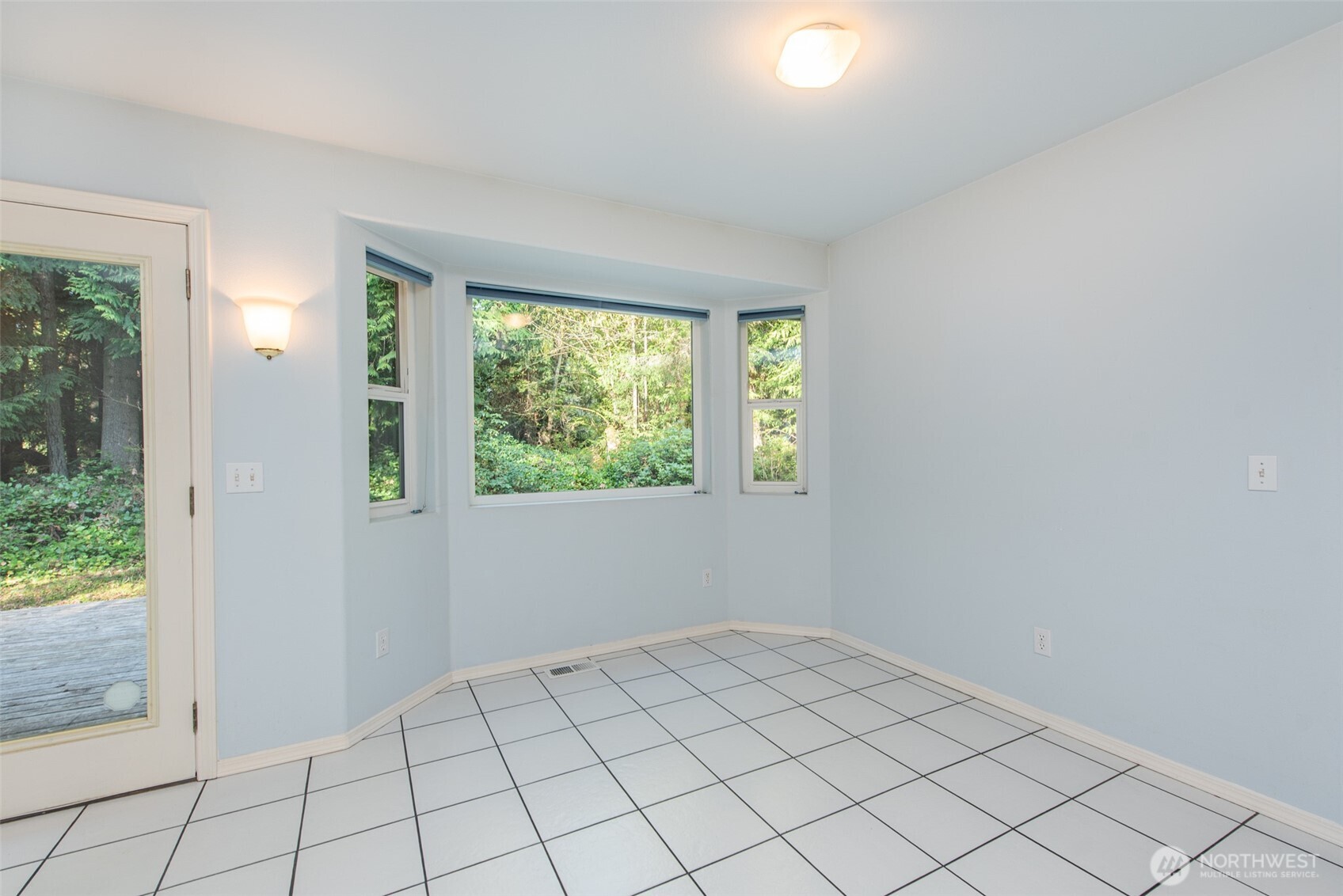 113 North Jensen Road Port Angeles, WA 98362 - Photo 13 of 39