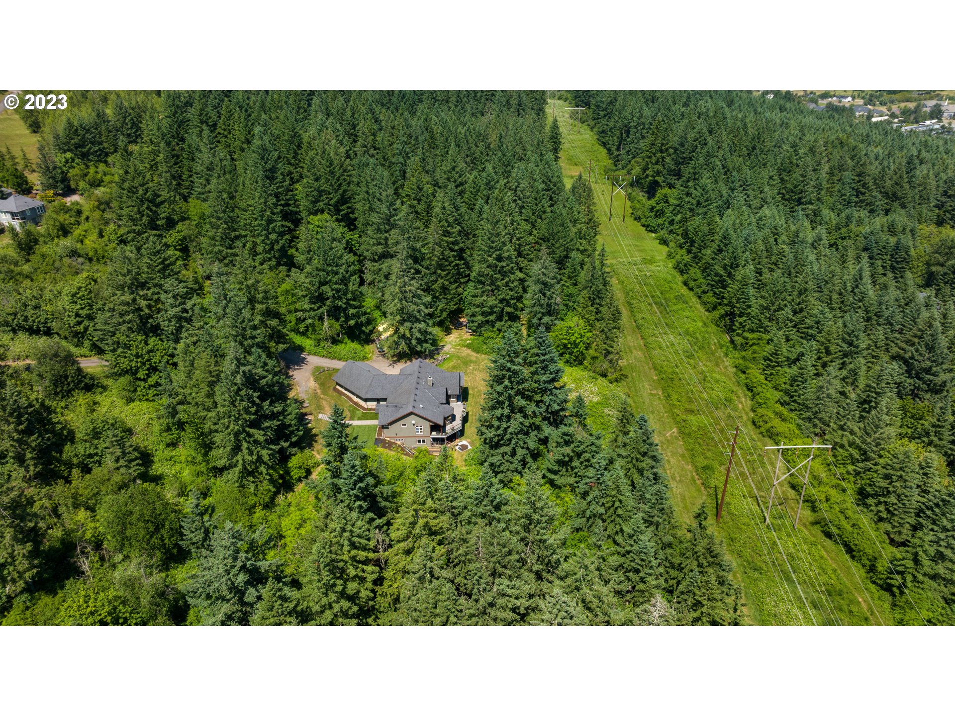 10534 Southeast Vradenburg Road Happy Valley, OR 97086 - Photo 3 of 35