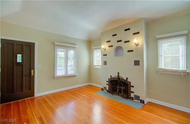 $1,950 | 1332 Colorado Street, Boulder City, NV 89005