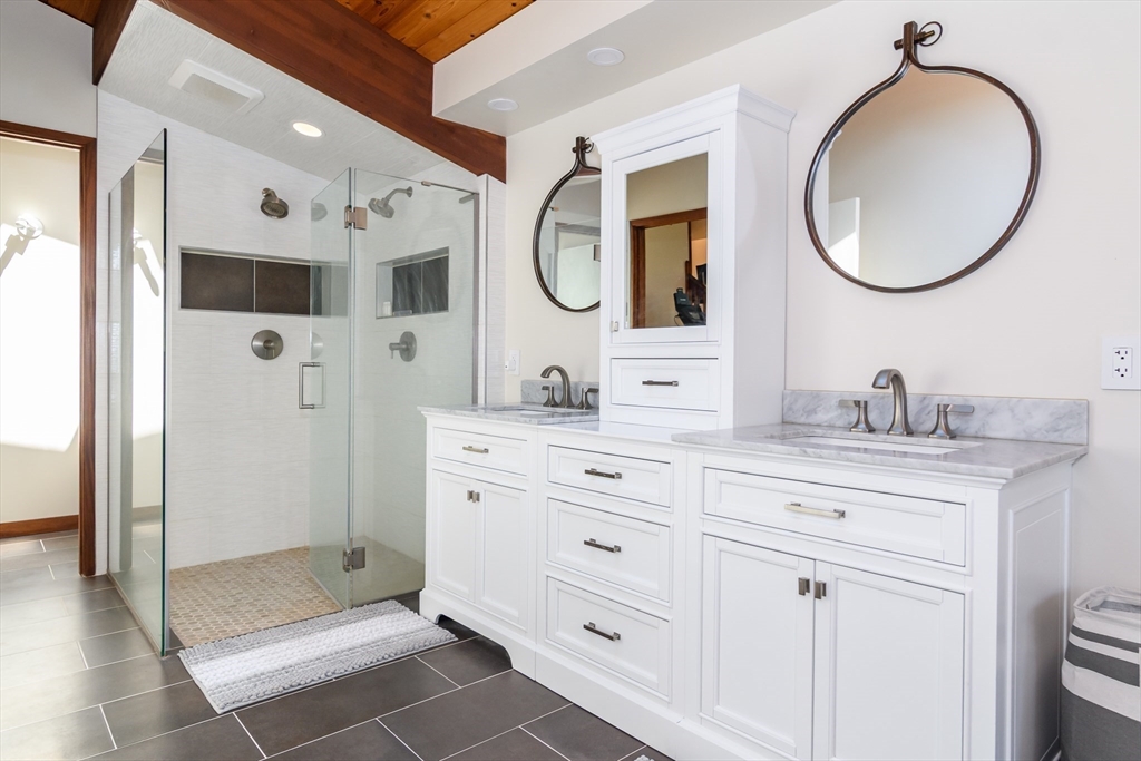 54 Campbell Road Wayland, MA 01778 - Photo 10 of 20
