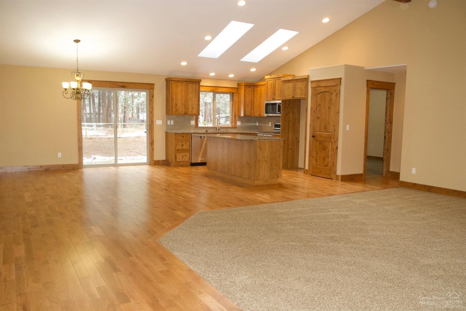 60038 Agate Road Bend, OR 97702 - Photo 1 of 21 Primary Photo