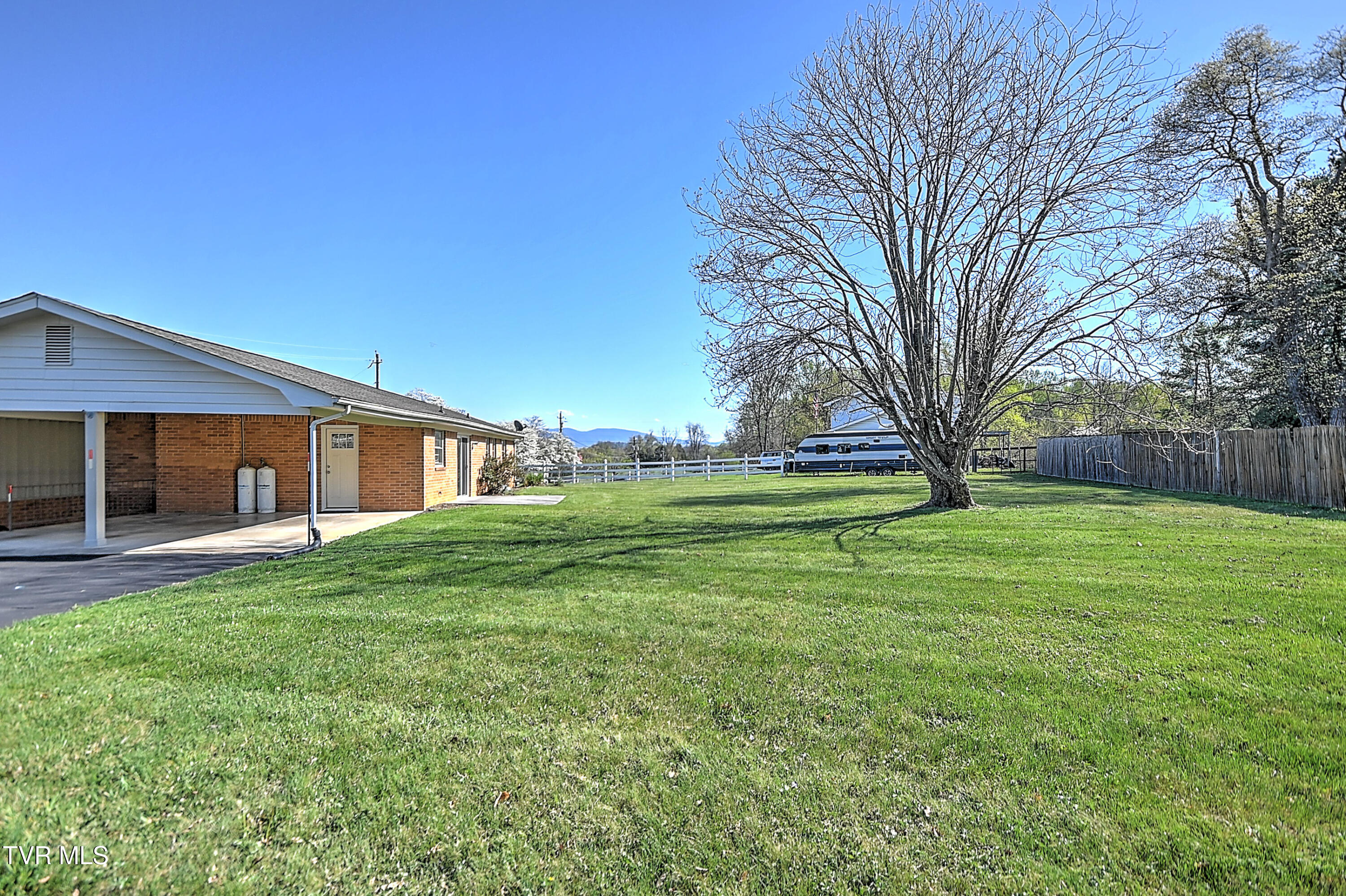 115 Edgefield Road Bristol, TN 37620 - Photo 32 of 36 115 Edgefield JC-36