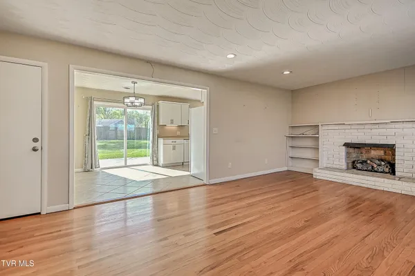 $315,000 | 115 Edgefield Road, Bristol, TN 37620