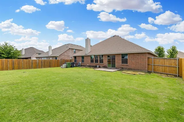 $385,000 | 5640 Lincolnwood Drive, Prosper, TX 75078