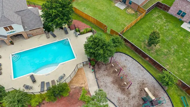 $385,000 | 5640 Lincolnwood Drive, Prosper, TX 75078