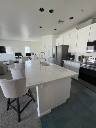 $1,850 | 2837 East Dunbar Drive, Phoenix, AZ 85042