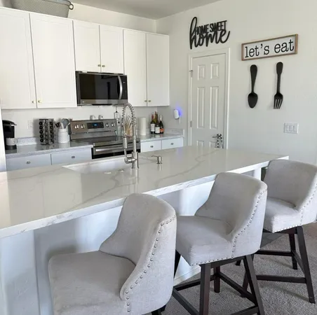 $1,850 | 2837 East Dunbar Drive, Phoenix, AZ 85042