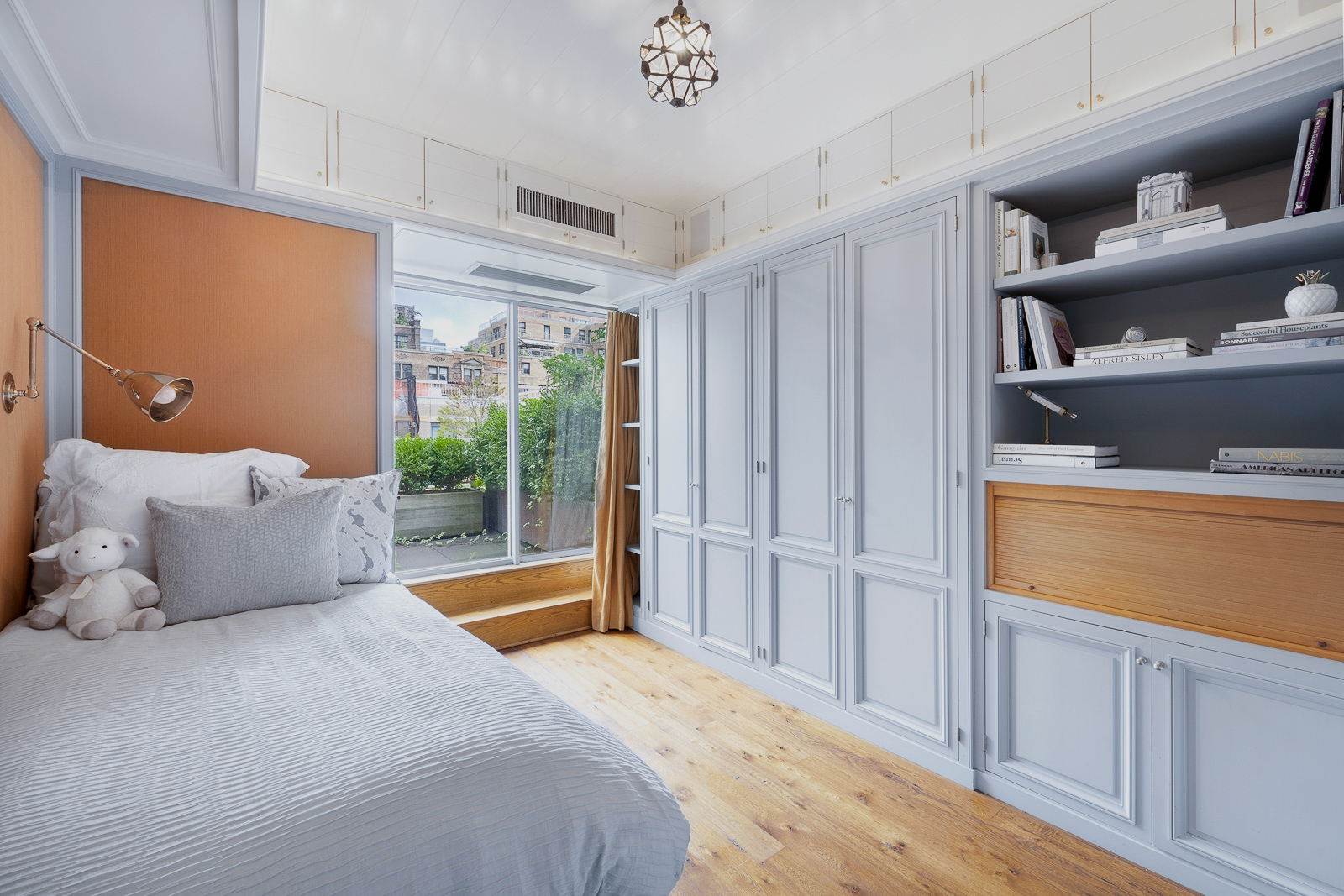 205 East 68th Street, Unit PHA Manhattan, NY 10021 - Photo 13 of 19