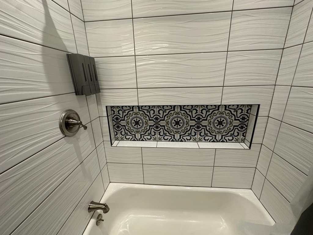 3210 Hampton Road, Unit A B C Austin, TX 78705 - Photo 15 of 39 Bathroom featuring washtub / shower combination