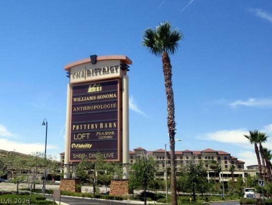 1140 Julie Road Henderson, NV 89002 - Photo 28 of 38 Find top-tier retail and dining options at this conveniently located commercial property, perfect for thriving businesses.