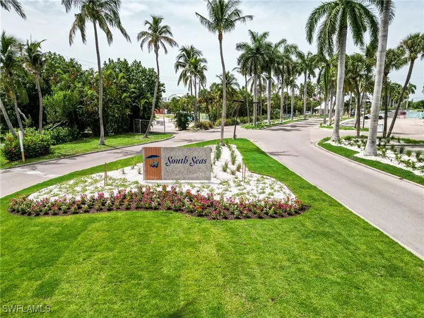 $1,650,000 | 1408 Beach Cottages, Captiva, FL 33924