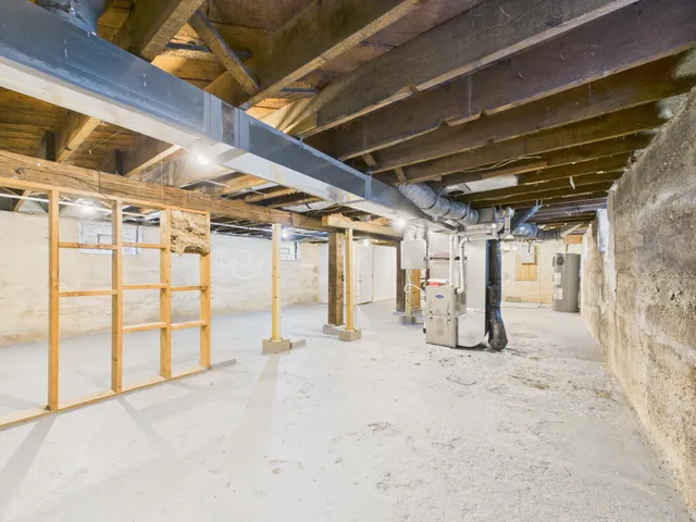 $200,000 | 1933 Hillside Avenue North, Minneapolis, MN 55411