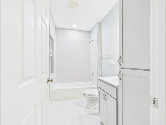 $200,000 | 1933 Hillside Avenue North, Minneapolis, MN 55411