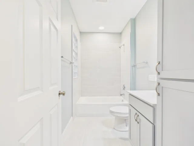 $200,000 | 1933 Hillside Avenue North, Minneapolis, MN 55411