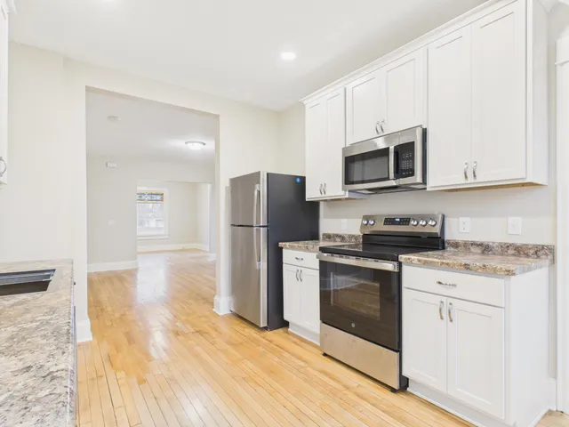 $200,000 | 1933 Hillside Avenue North, Minneapolis, MN 55411