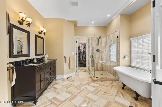 $1,400,000 | 380 Fishers Loop, Sharps Chapel, TN 37866