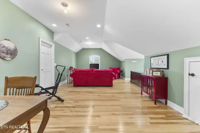 $1,400,000 | 380 Fishers Loop, Sharps Chapel, TN 37866