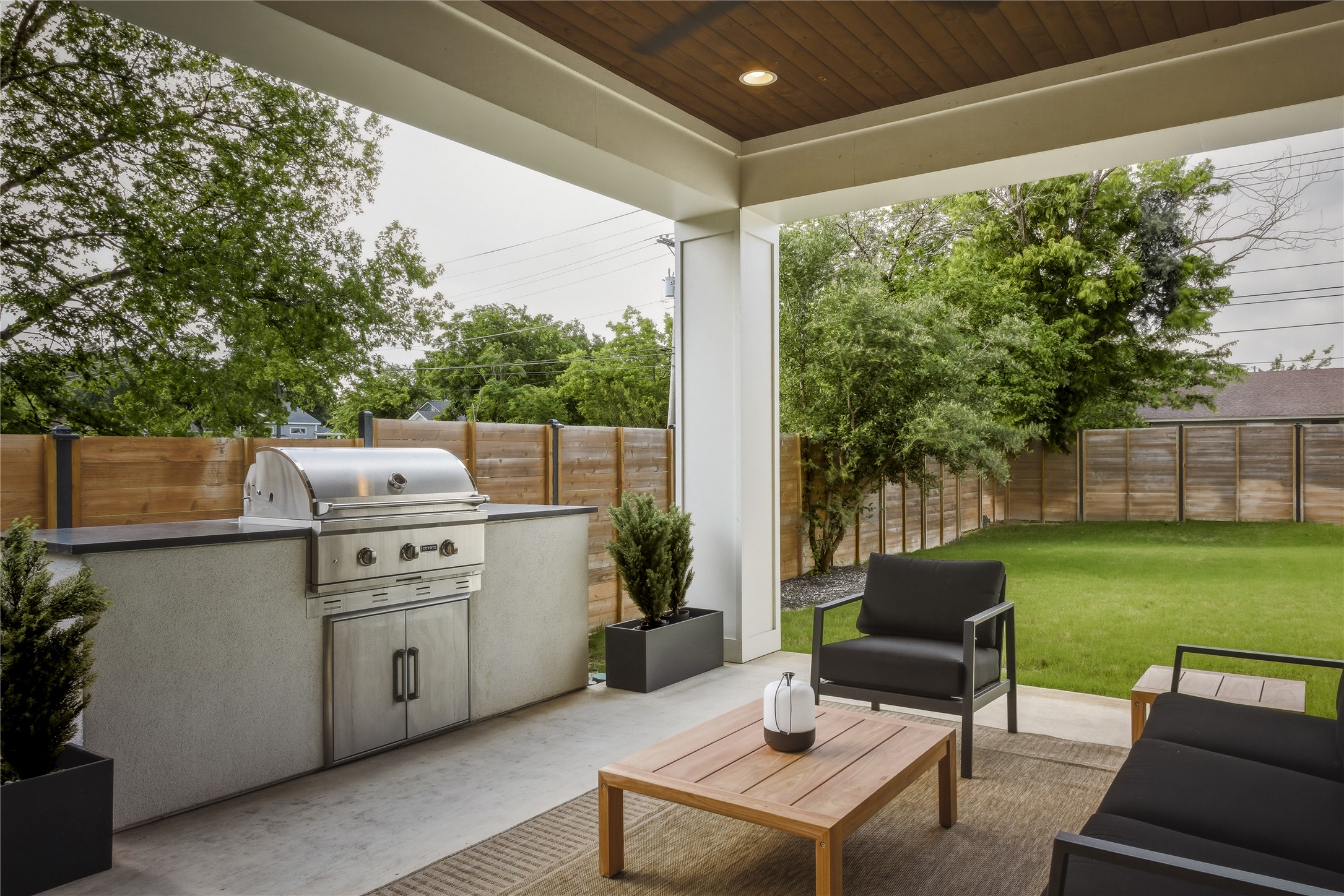 705 West 10th Street Georgetown, TX 78626 - Photo 6 of 40