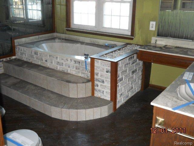 1612 Walnut Ridge Circle Canton, MI 48187 - Photo 12 of 16 bathroom.JPG