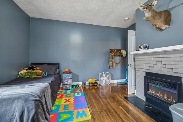 a view of a yard with an outdoor space