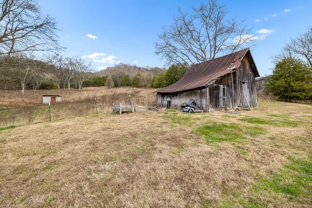 $339,500 | 147 Sloan Branch Road, Pleasant Shade, TN 37145