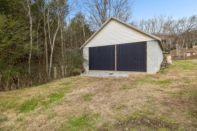 $339,500 | 147 Sloan Branch Road, Pleasant Shade, TN 37145