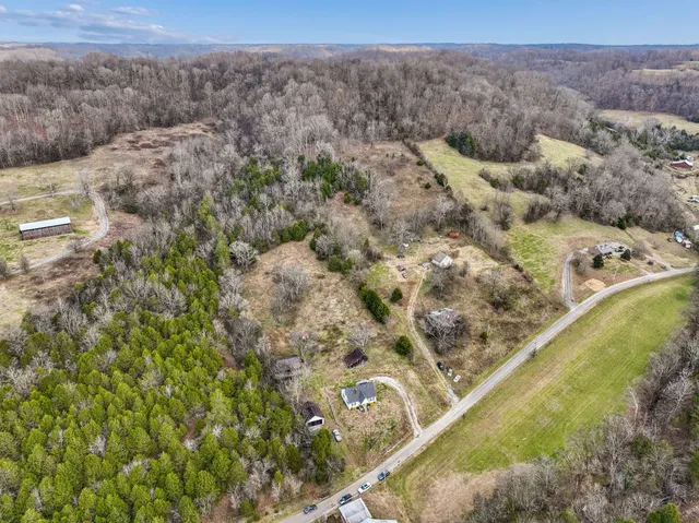 $339,500 | 147 Sloan Branch Road, Pleasant Shade, TN 37145