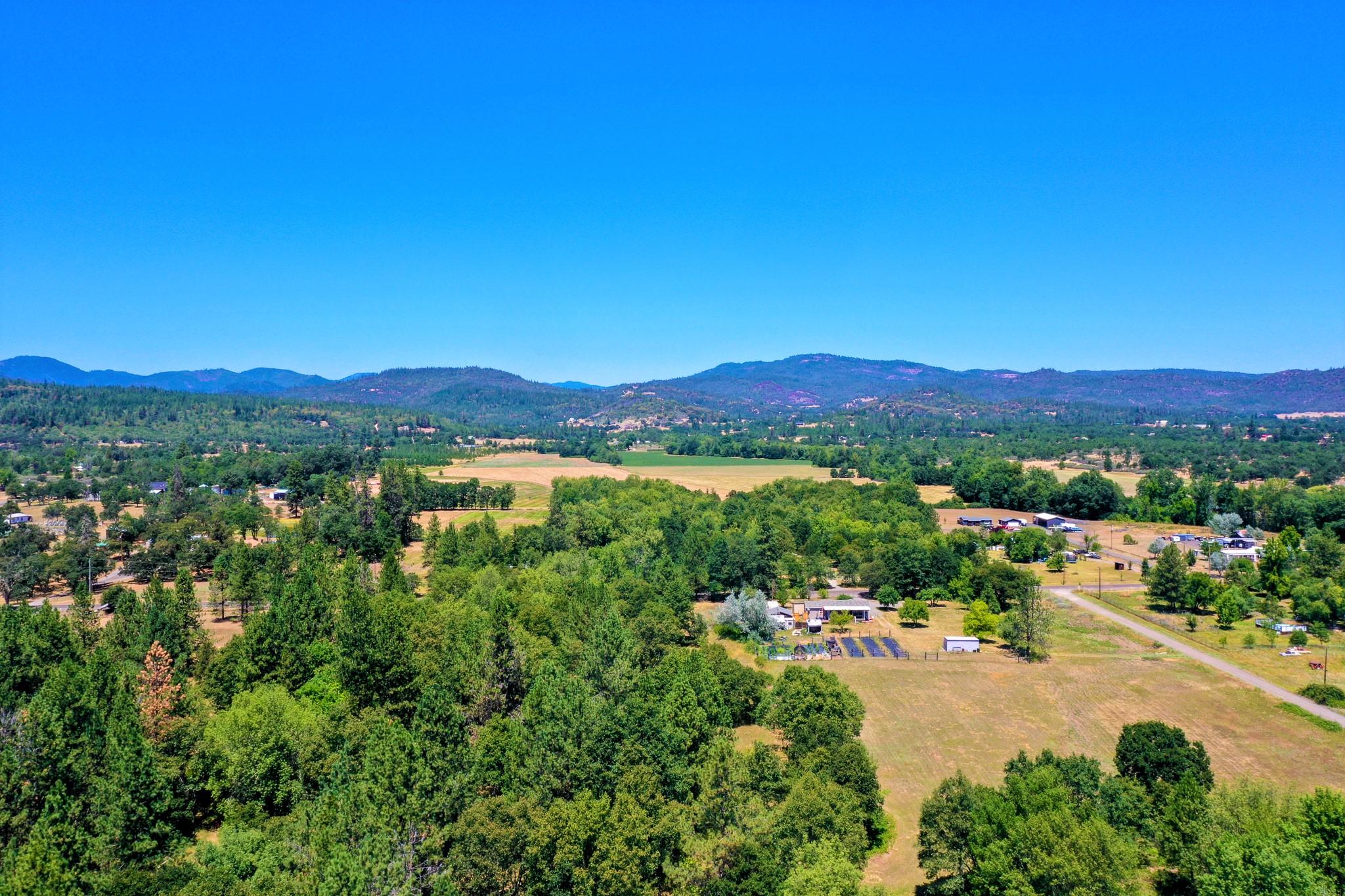 6033 Dodge Road White City, OR 97503 - Photo 30 of 35 Drone