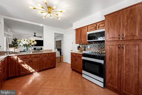 $625,000 | 6 Thurkill Court, Cockeysville, MD 21030