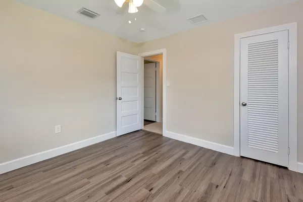 $3,500 | 2001 Collier Avenue, Lake Worth, FL 33461