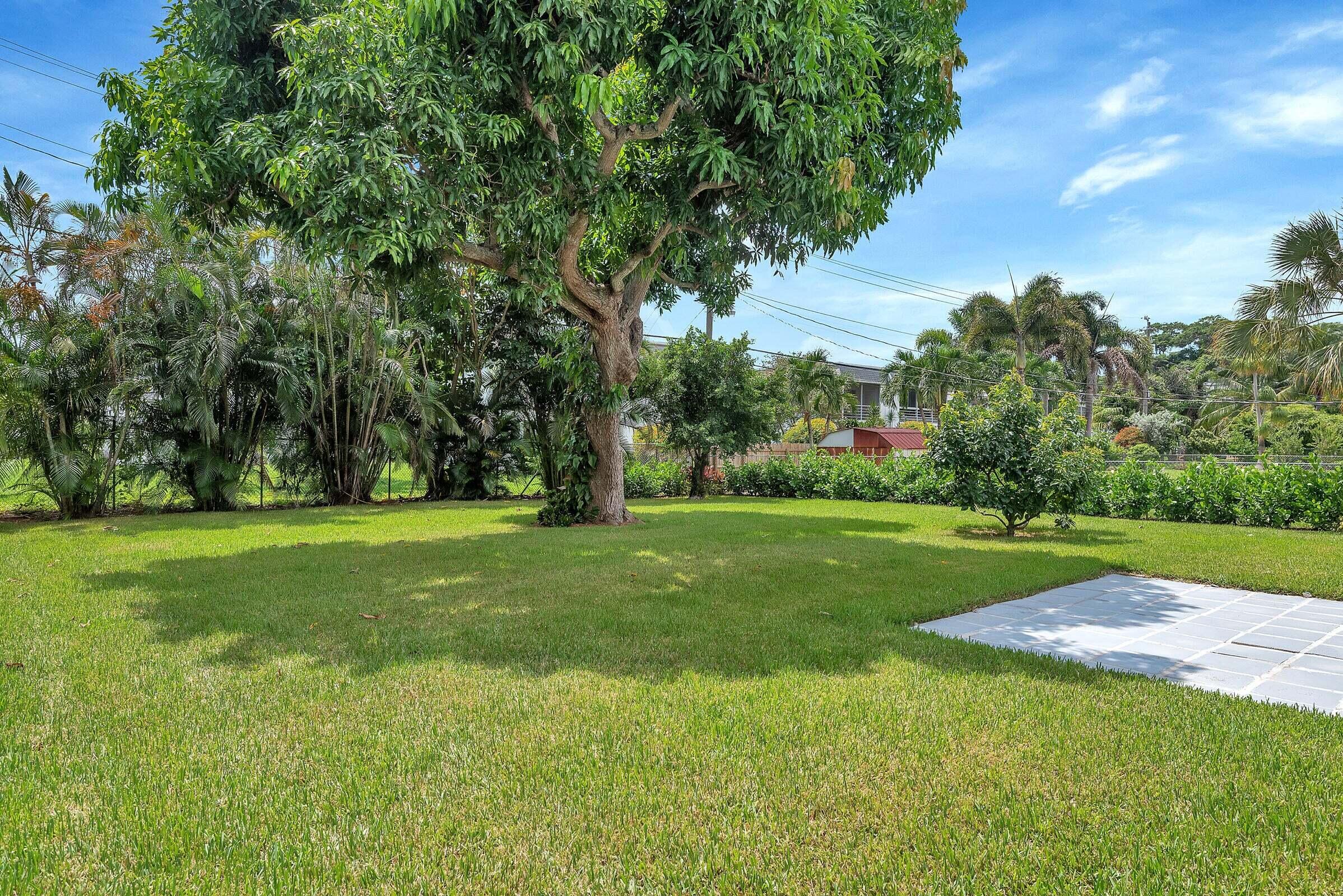 2001 Collier Avenue Lake Worth, FL 33461 - Photo 18 of 21 20210907112710963998000000-o
