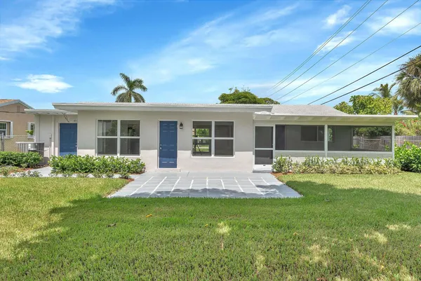 $3,500 | 2001 Collier Avenue, Lake Worth, FL 33461