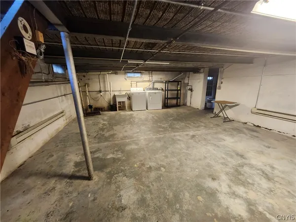 $2,150 | 2 Highland Street, Skaneateles, NY 13152