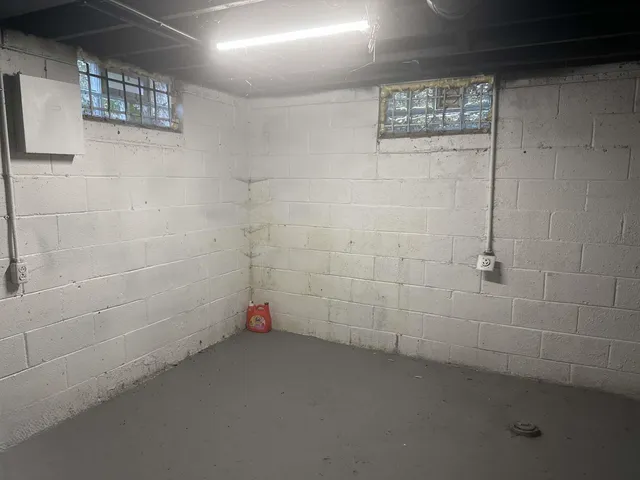 $99,700 | 18498 Vaughan Street, Detroit, MI 48219