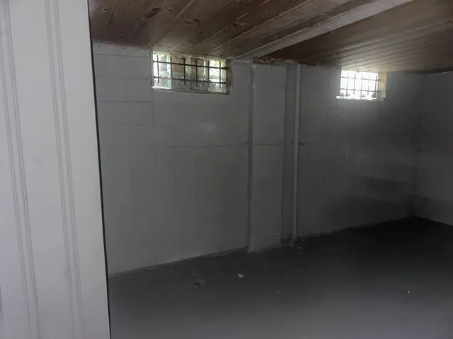 $99,700 | 18498 Vaughan Street, Detroit, MI 48219