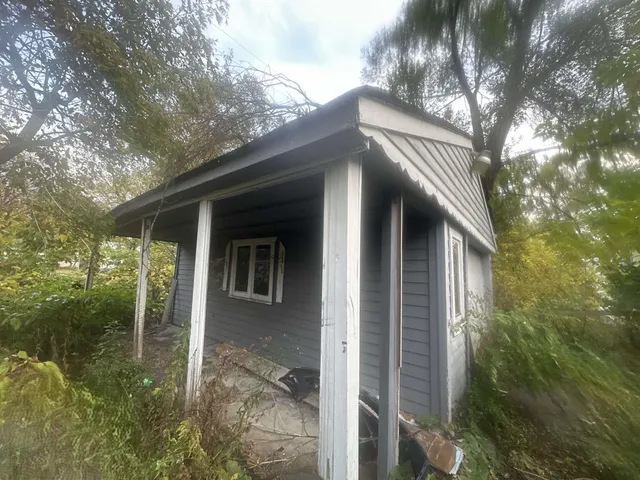 $99,700 | 18498 Vaughan Street, Detroit, MI 48219