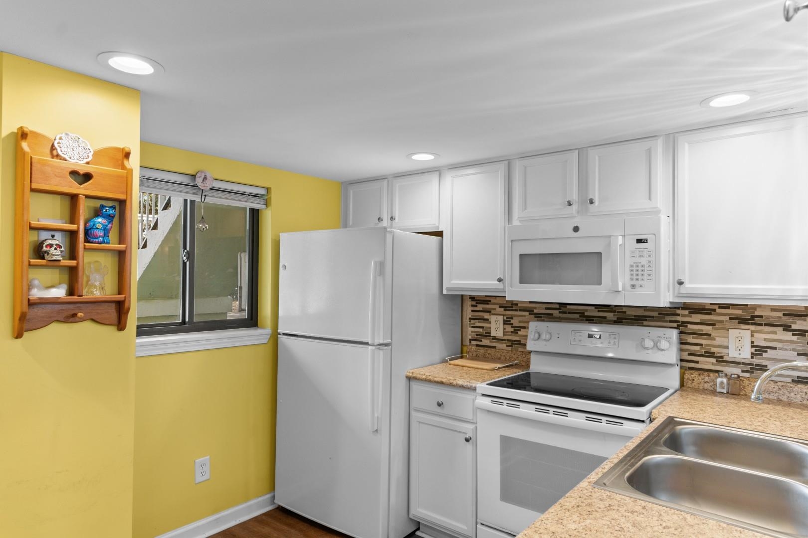 1301 Pridgen Road, Unit 1004 Myrtle Beach, SC 29577 - Photo 6 of 36