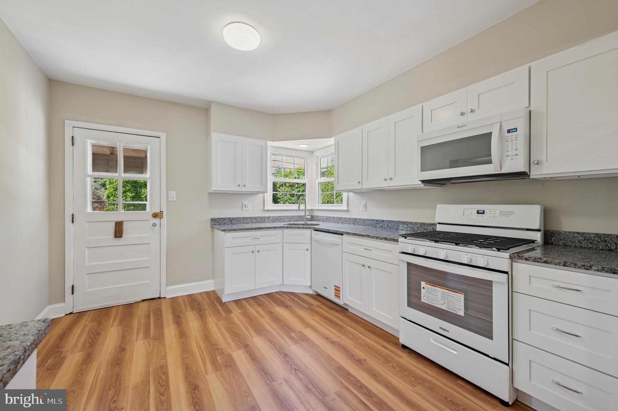 220 Farnham Road Havertown, PA 19083 - Photo 11 of 26