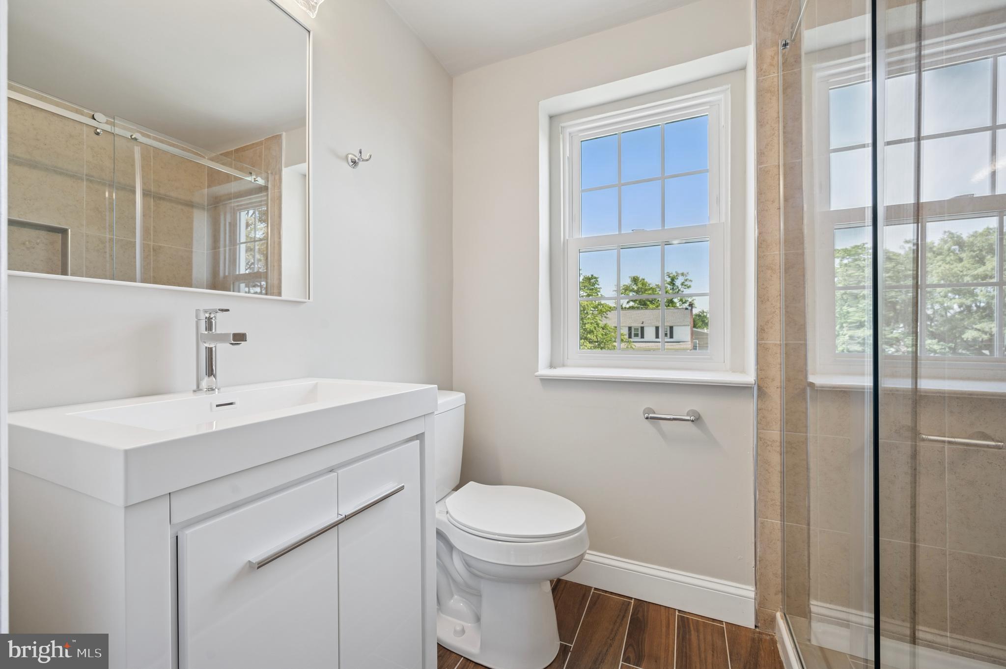 220 Farnham Road Havertown, PA 19083 - Photo 19 of 26 Hall Bathroom