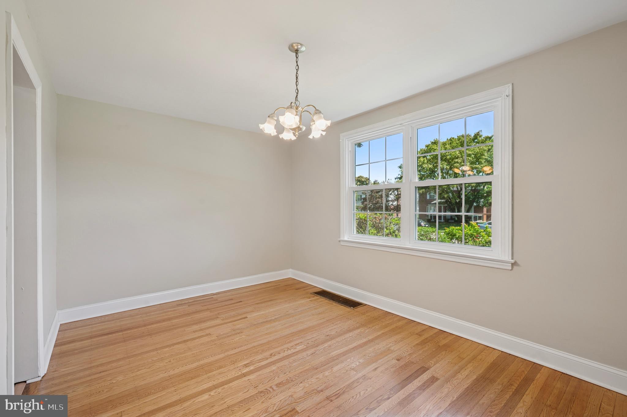 220 Farnham Road Havertown, PA 19083 - Photo 5 of 26 Dining Room