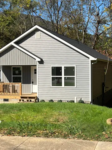 $2,200 | 3601 Alton Park Boulevard, Chattanooga, TN 37410
