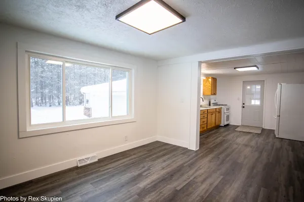 $275,000 | 1861 East Monroe Street, White Cloud, MI 49349