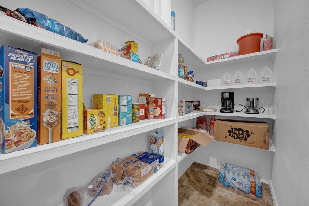 10855 Travis Lane Dumas, TX 79029 - Photo 12 of 40 pantry 2