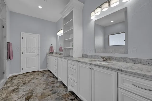 $585,000 | 10855 Travis Lane, Dumas, TX 79029