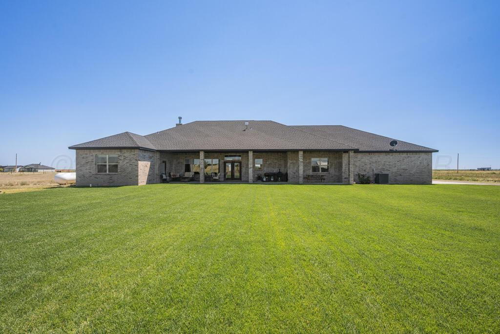 10855 Travis Lane Dumas, TX 79029 - Photo 36 of 40 huge backyard